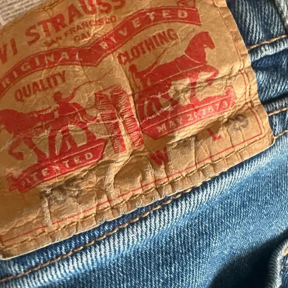 Levi's Jenns 505 size 36 / 29 Custom Paint Splatter Distressed